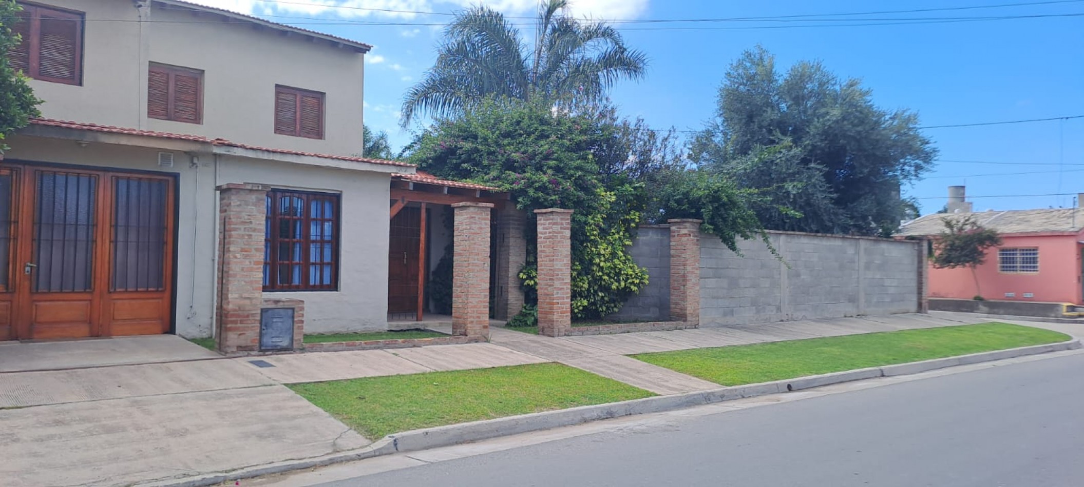 OPORTUNIDAD DE INVERSION ! CASA EN VENTA CON EXCELENTE POTENCIAL DE RENTA